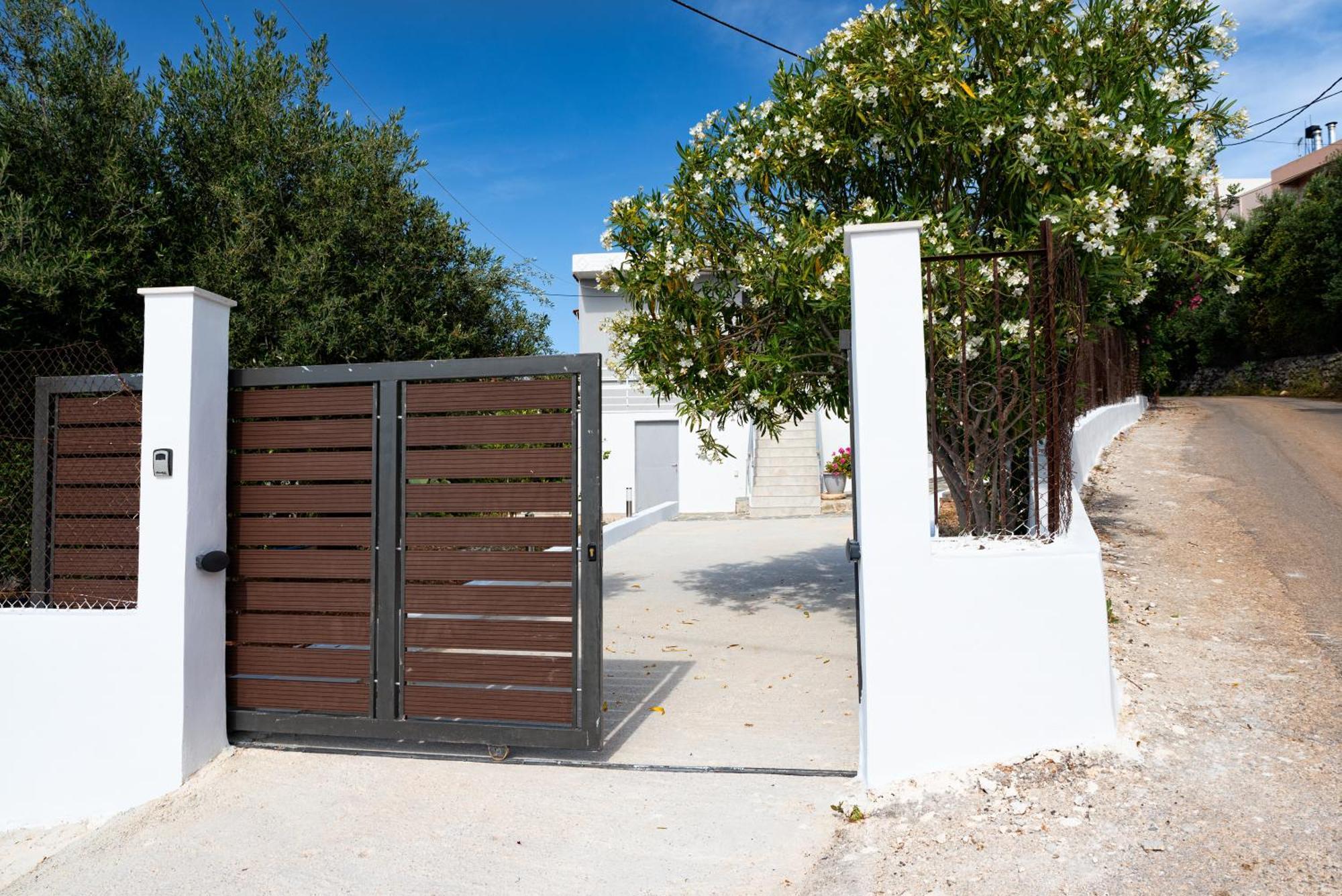 Plaka House Villa Exterior photo